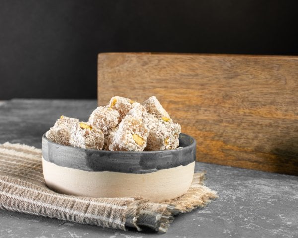 Hindistan Cevizli Antep Fıstıklı Küçük Lokum